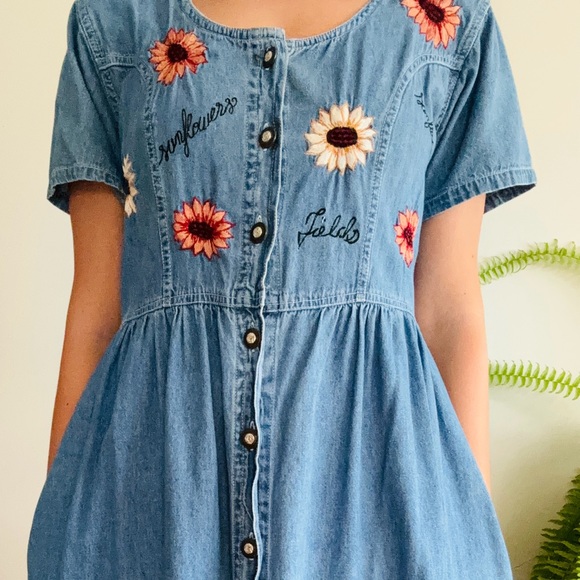 90s vintage denim dress with pockets - Picture 2 of 4